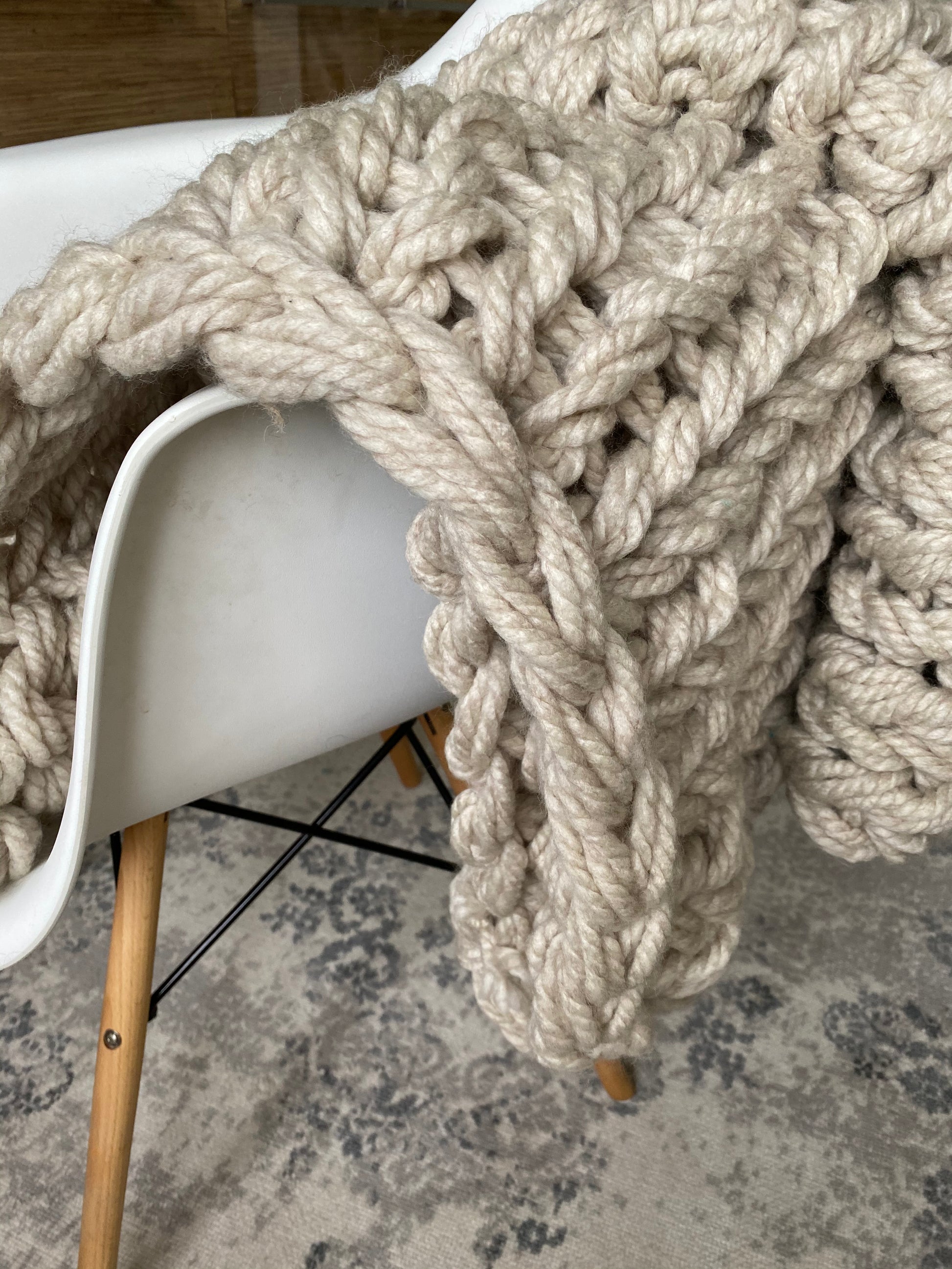 CHUNKY KNIT BLANKET SAND - The Modern Heritage