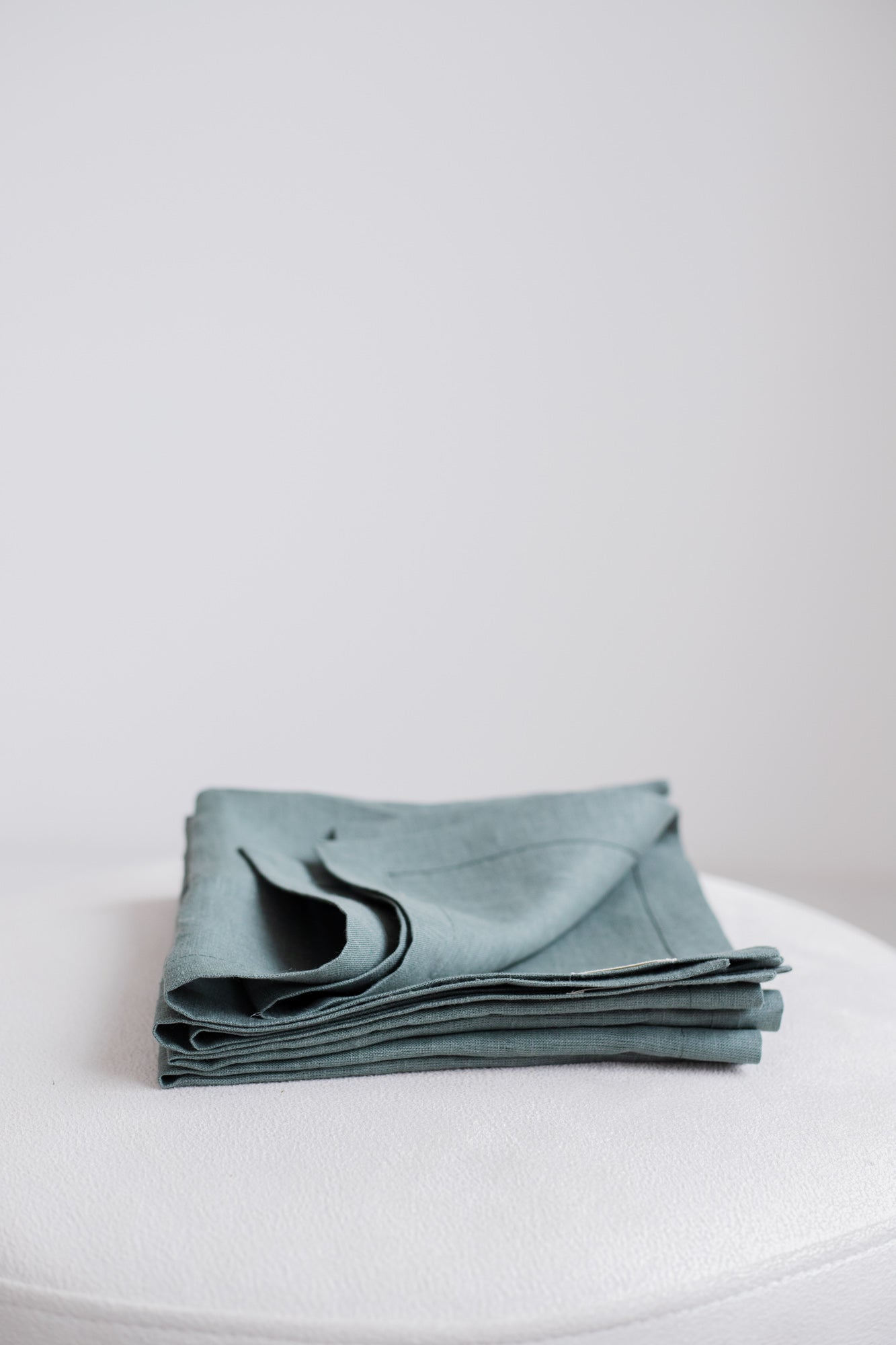 CLASSIC LINEN NAPKINS FERN GREEN SET OF 2 - The Modern Heritage