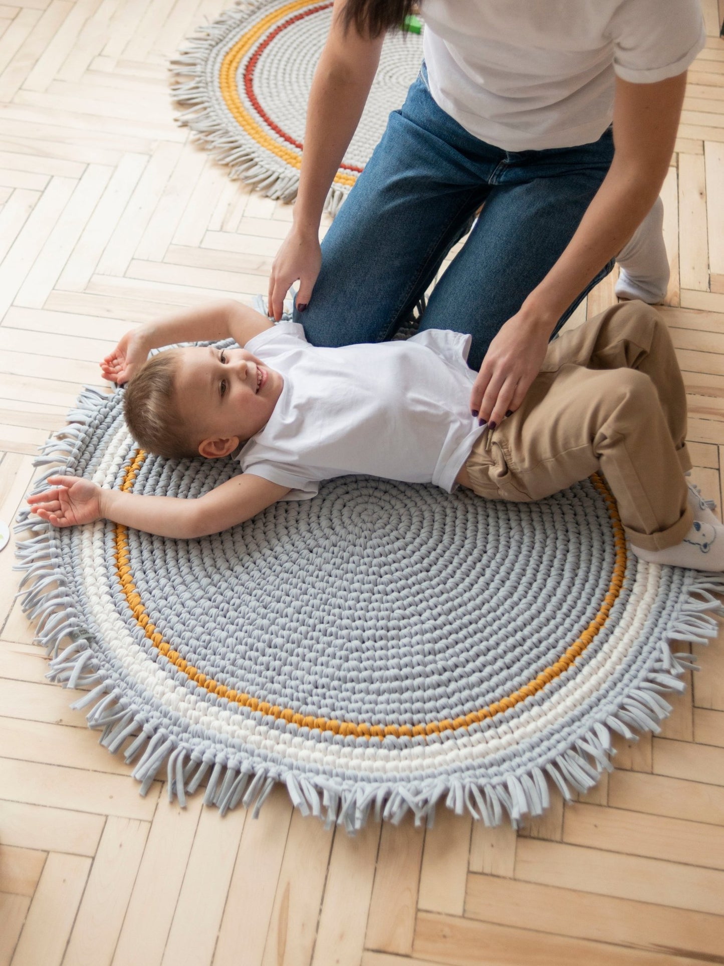 FRIDGED ANZY HAND-WOVEN PATTERNED AREA RUG - The Modern Heritage