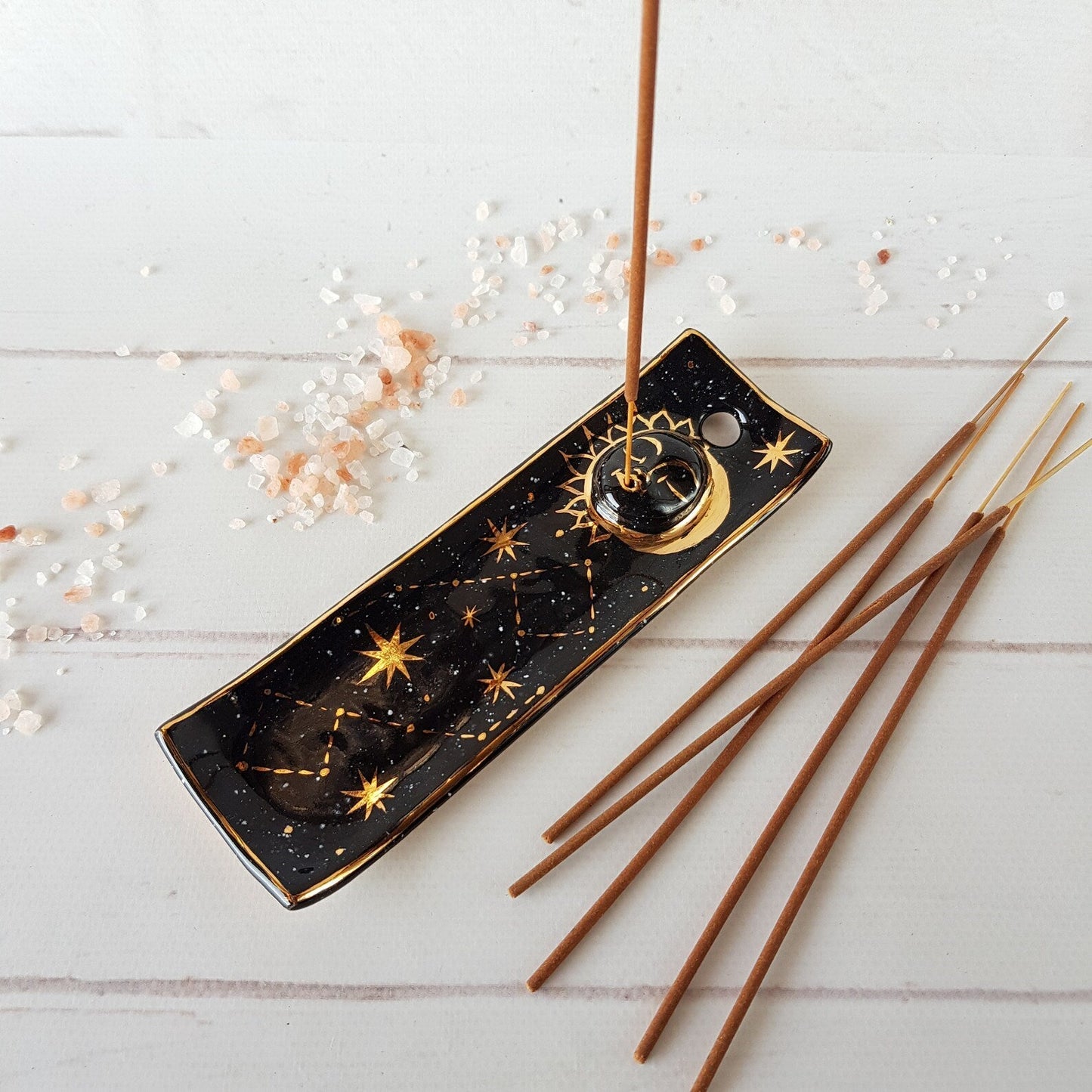 Hand-Crafted Ceramic Incense Burner - The Modern Heritage