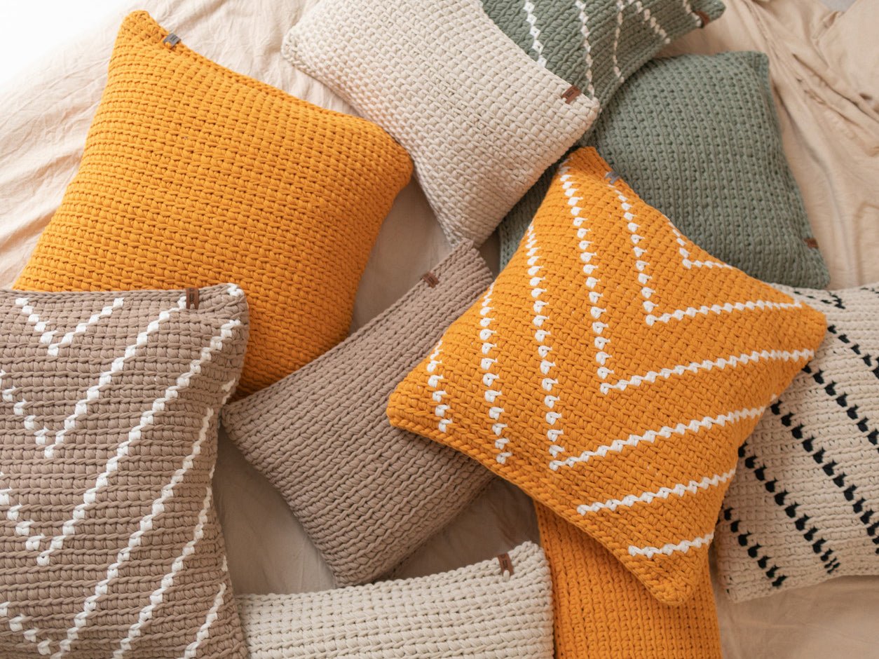 PATTERNED HANDKNIT PILLOW MUSTARD AND WHITE 20” - The Modern Heritage