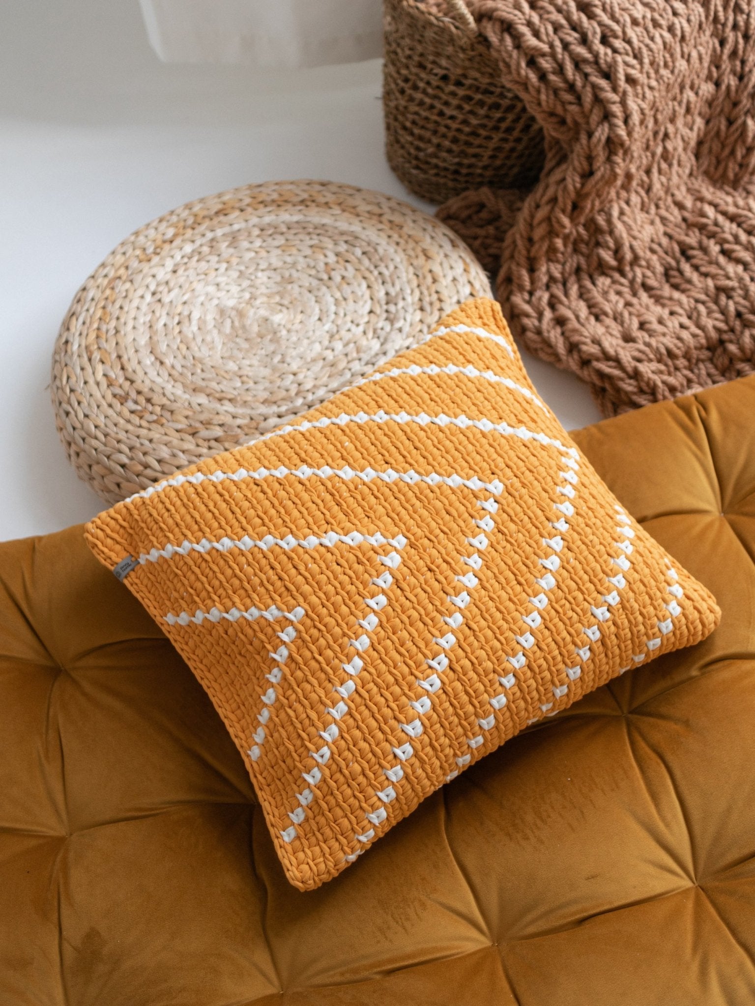PATTERNED HANDKNIT PILLOW MUSTARD AND WHITE 20” - The Modern Heritage