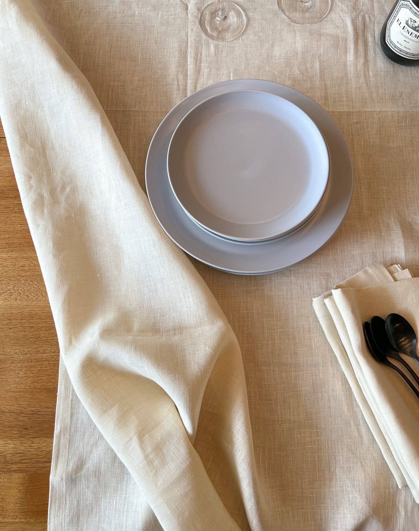 ROUND LINEN TABLECLOTH VANILLA - The Modern Heritage