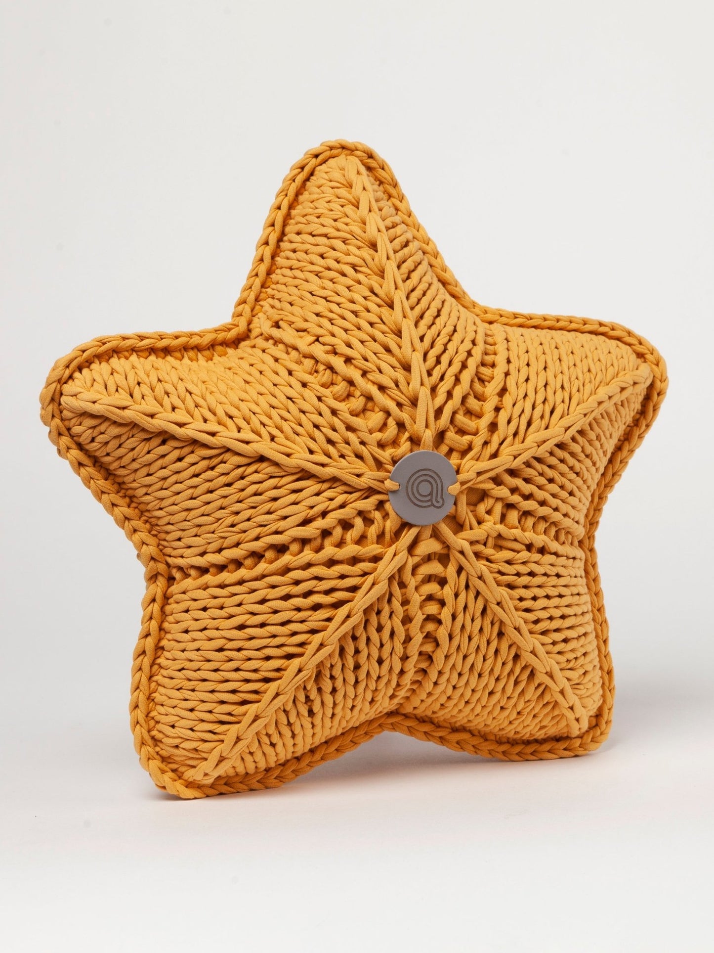 STAR-SHAPED HANDKNIT ACCENT PILLOW - The Modern Heritage