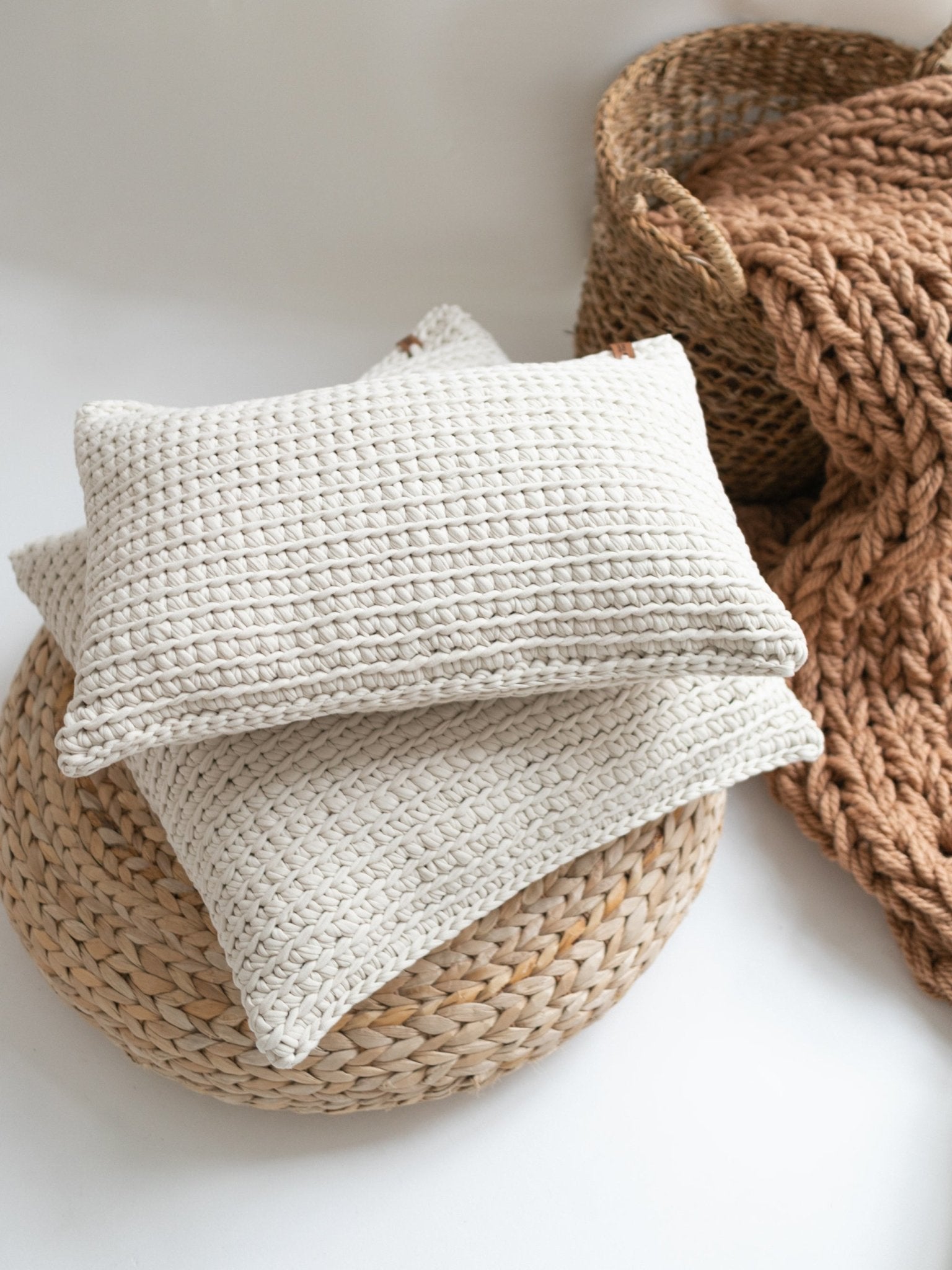 TEXTURED HANDKNIT LUMBAR PILLOW IVORY 12"x20" - The Modern Heritage