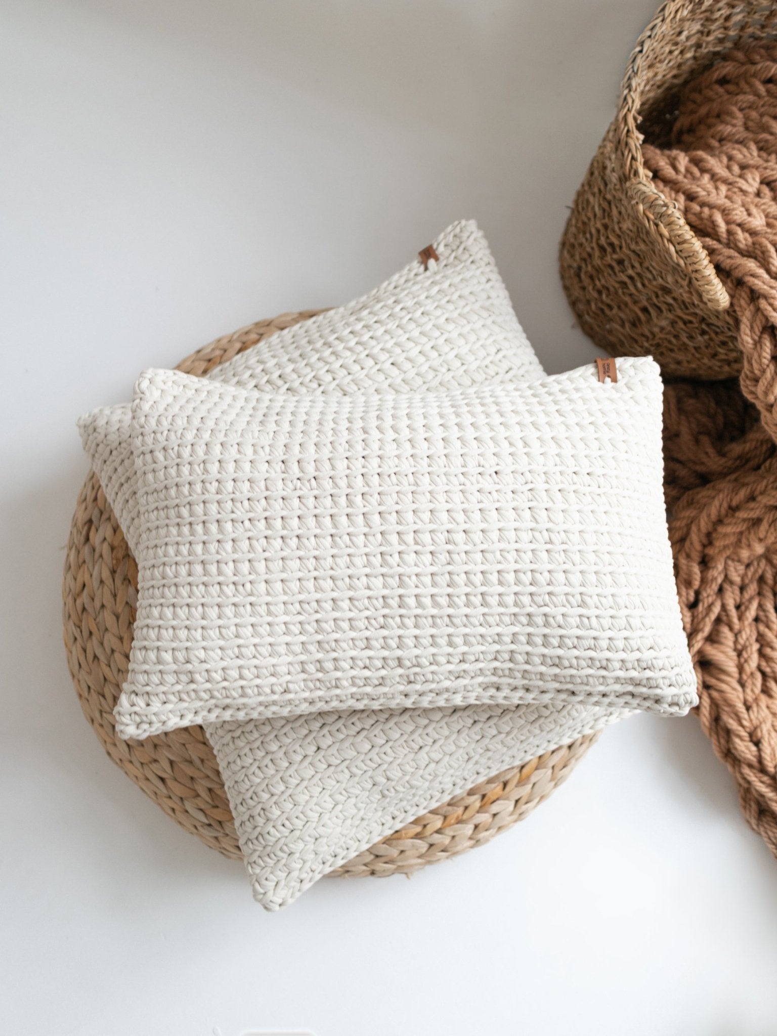 TEXTURED HANDKNIT LUMBAR PILLOW IVORY 12"x20" - The Modern Heritage