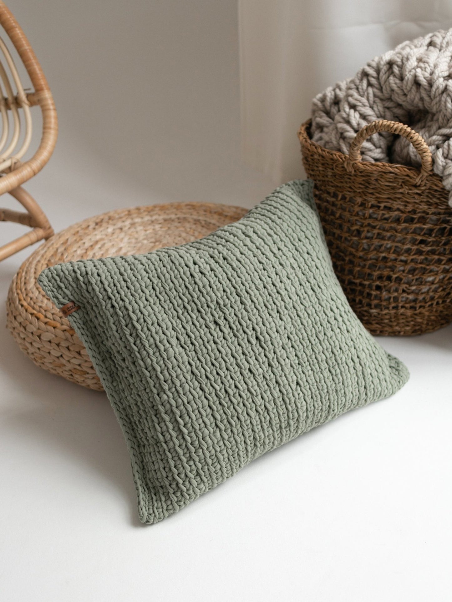 TEXTURED HANDKNIT PILLOW SAGE GREEN 20" - The Modern Heritage