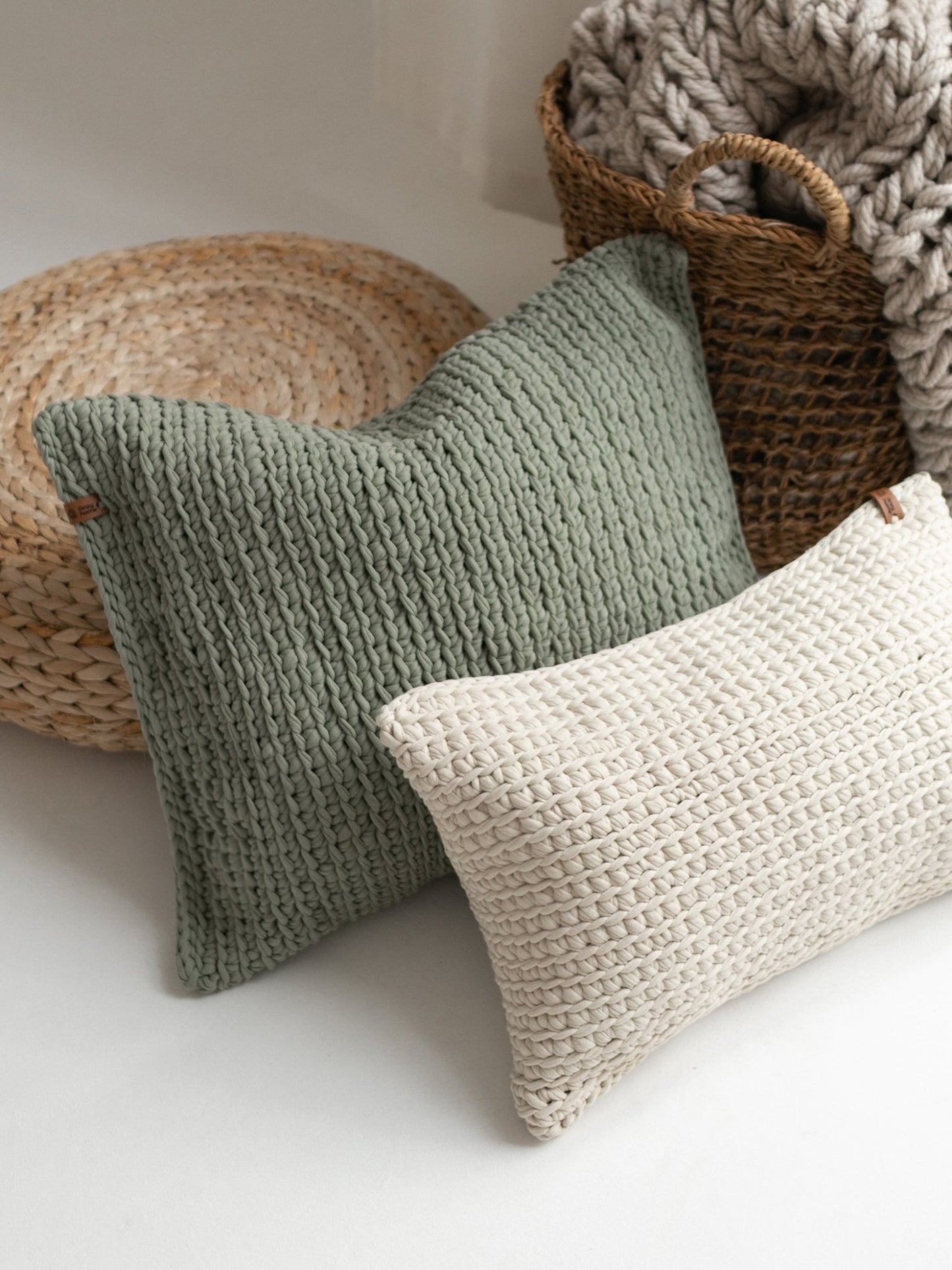 TEXTURED HANDKNIT PILLOW SAGE GREEN 20" - The Modern Heritage