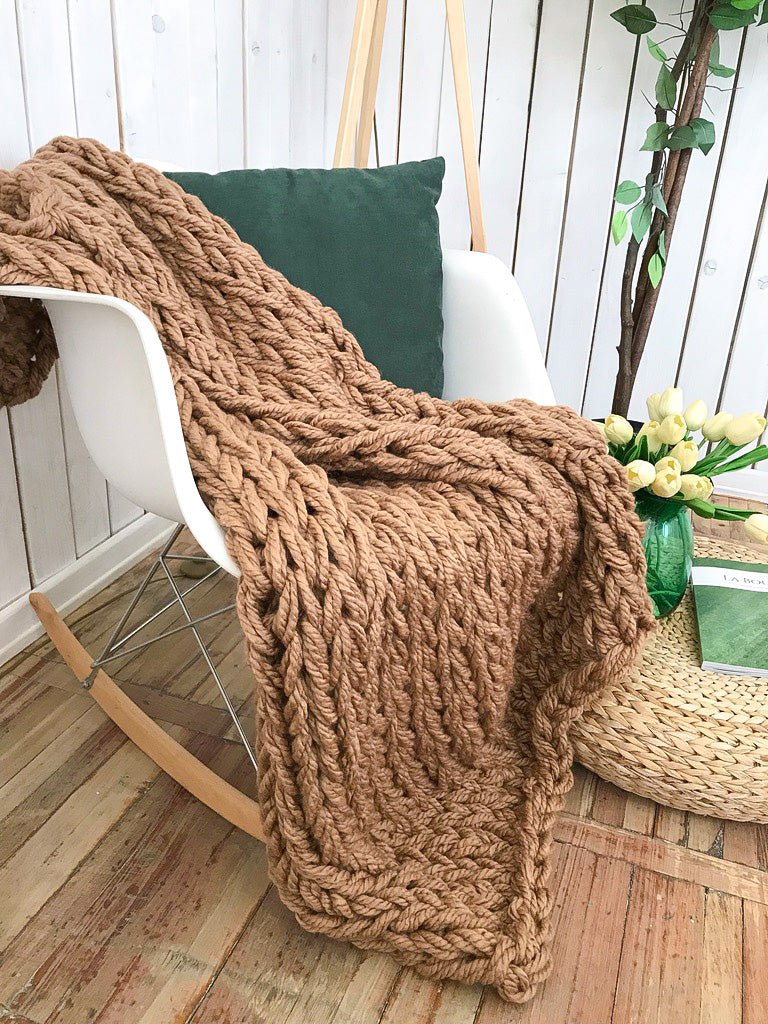 Chunky Knit Throws and Blankets - The Modern Heritage