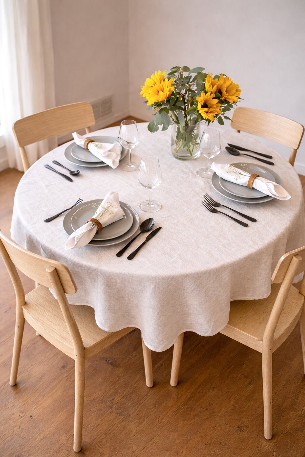 White Linen Round Tablecloth - The Modern Heritage