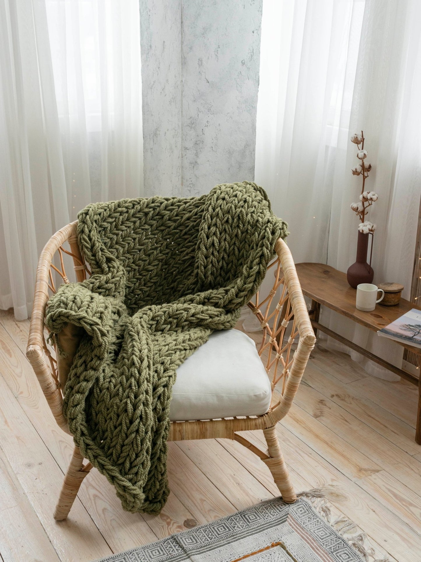 Chunky Knitted Olive Acrylic Throw Blanket