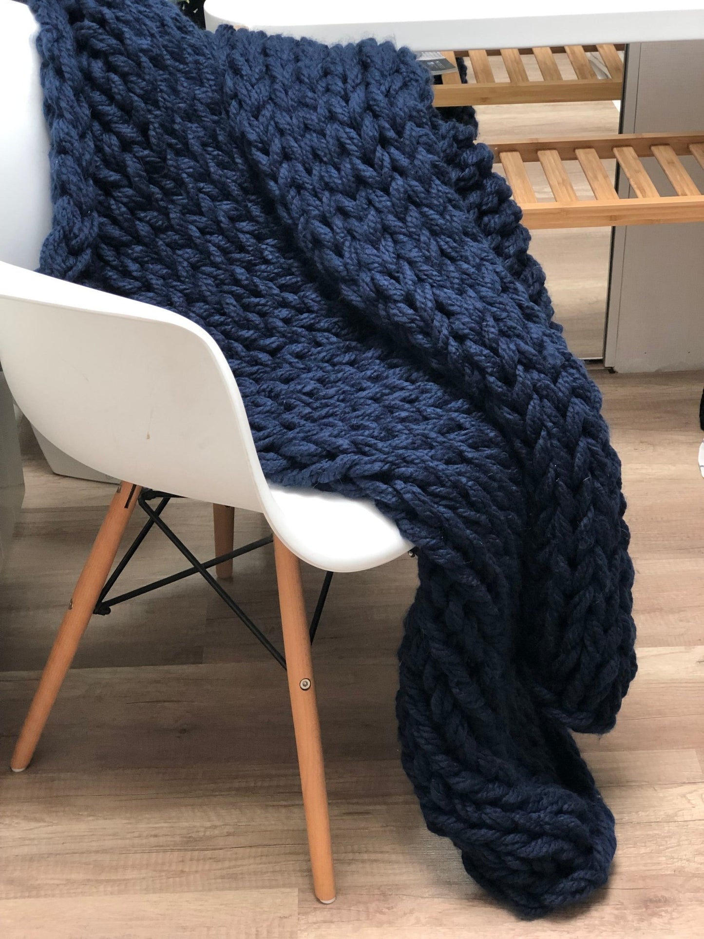CHUNKY KNIT BLANKET NAVY - The Modern Heritage
