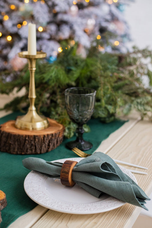 CLASSIC LINEN NAPKINS FERN GREEN SET OF 2 - The Modern Heritage