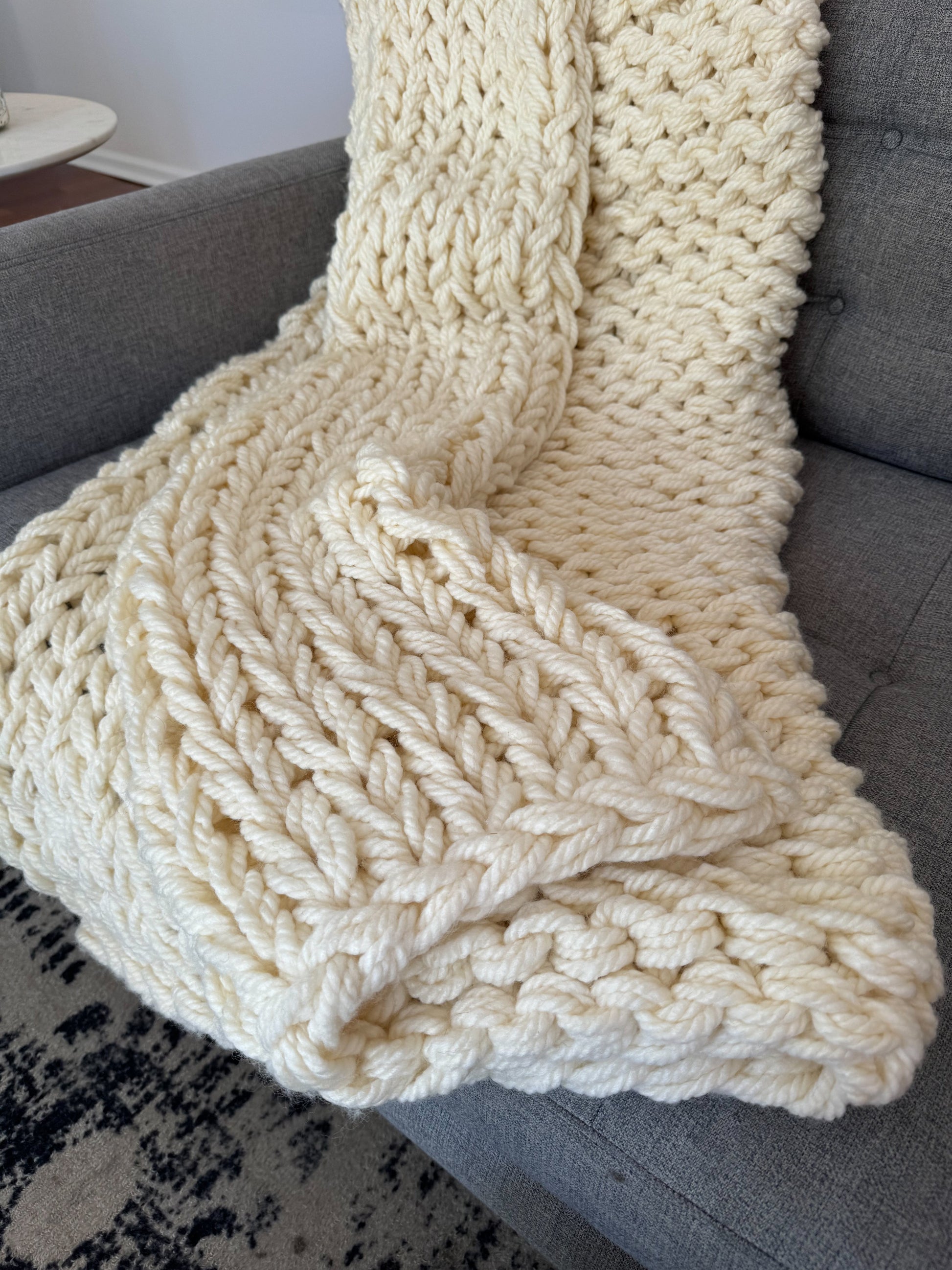 Handknit Chunky Knit Blanket Cream - The Modern Heritage