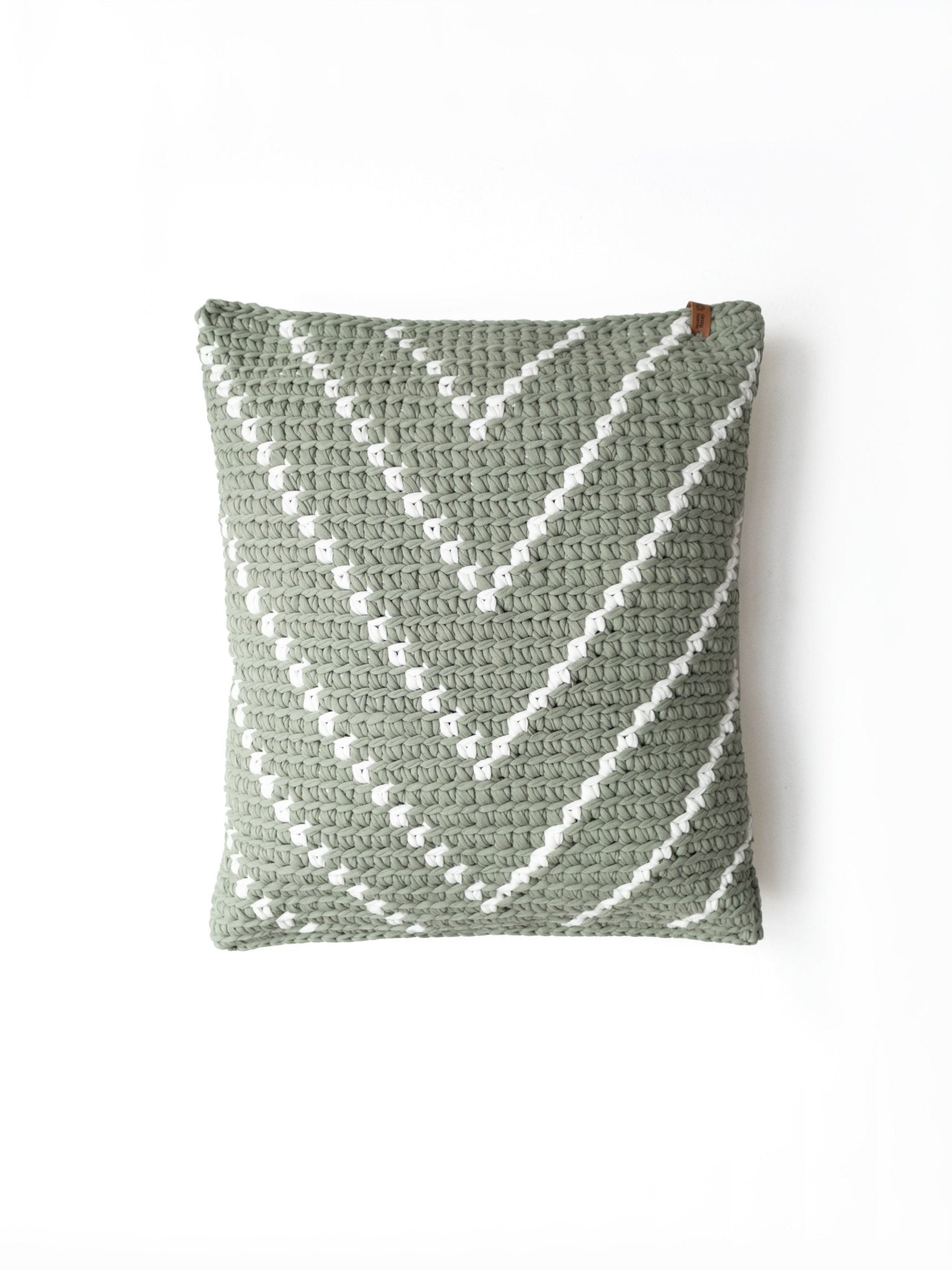 PATTERNED HANDKNIT PILLOW SAGE GREEN AND WHITE 20” - The Modern Heritage