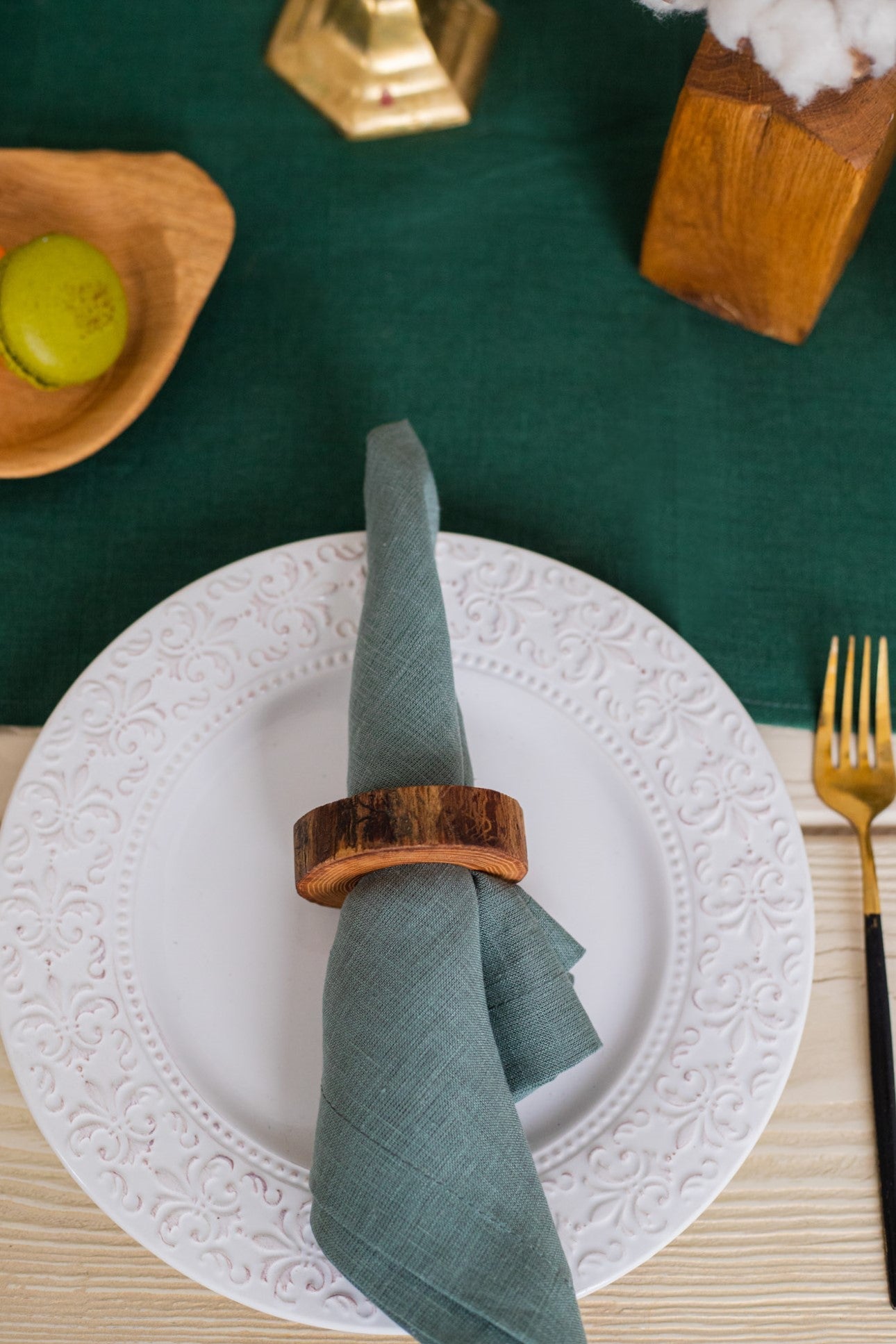 2 Set of Elegant Hand-Carved Round Wooden Napkin Rings – The